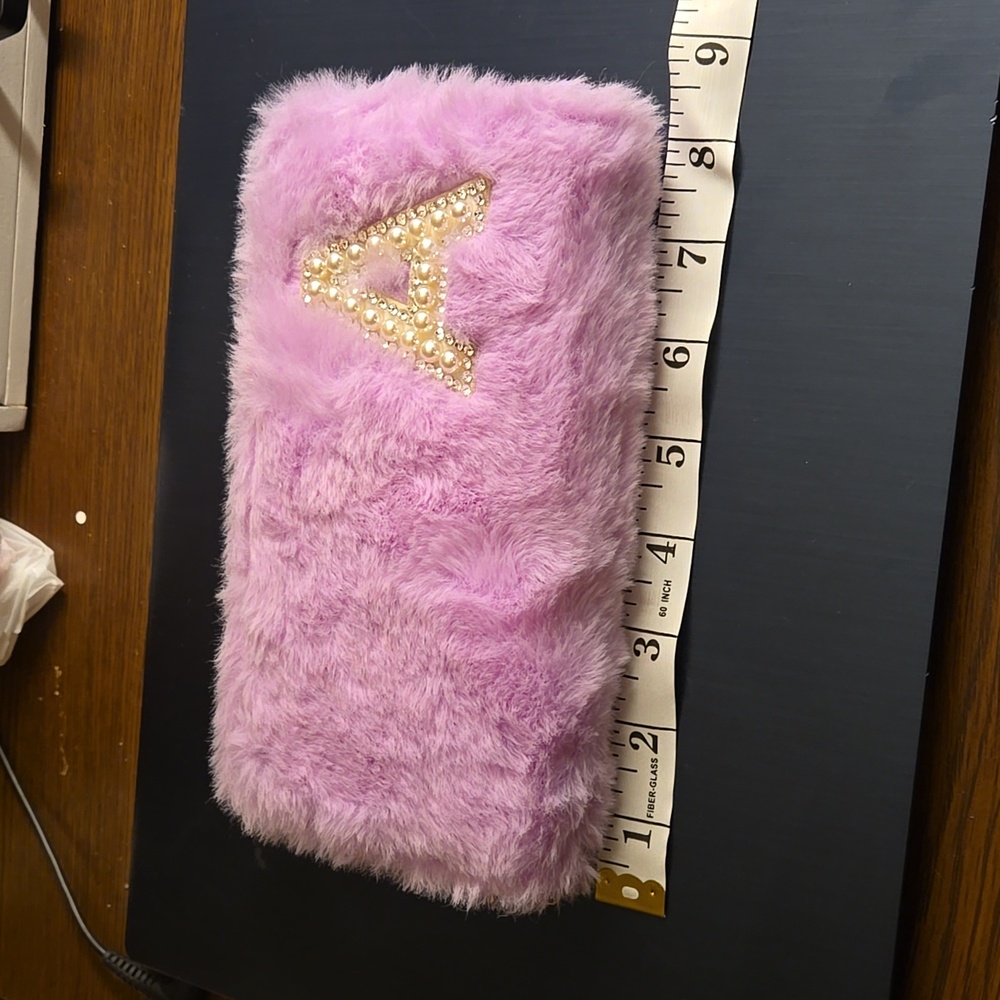 Claire's Furry wallet - Picture 3 of 5